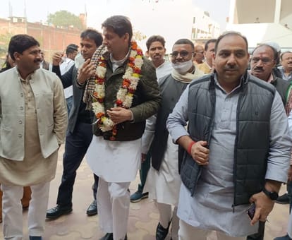 UP Chunav 2022: Election Commission imposed 24-hour ban on Congress candidate Ajay Rai from Pindra Assembly