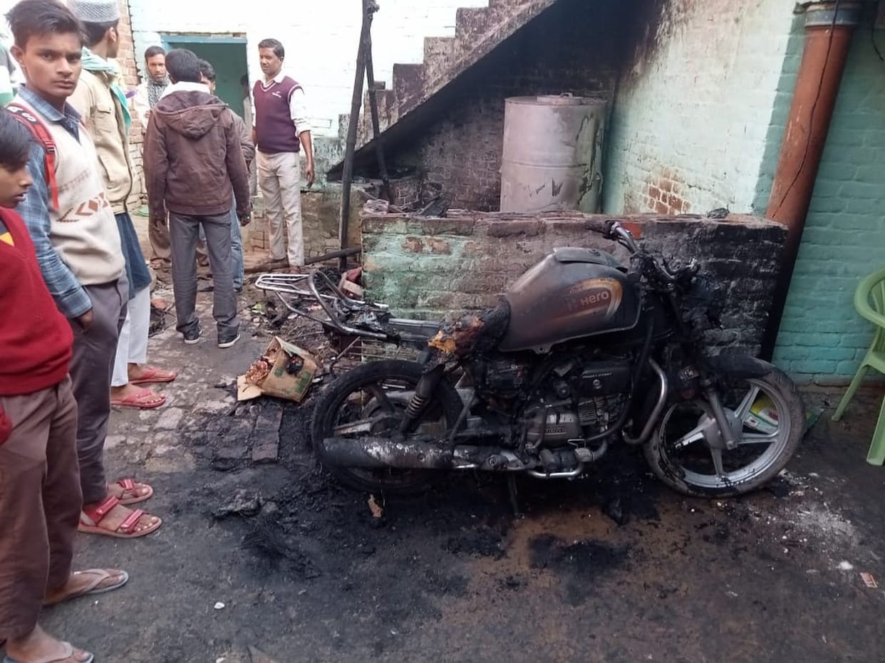 Loss of lakhs due to house fire, two scorched
