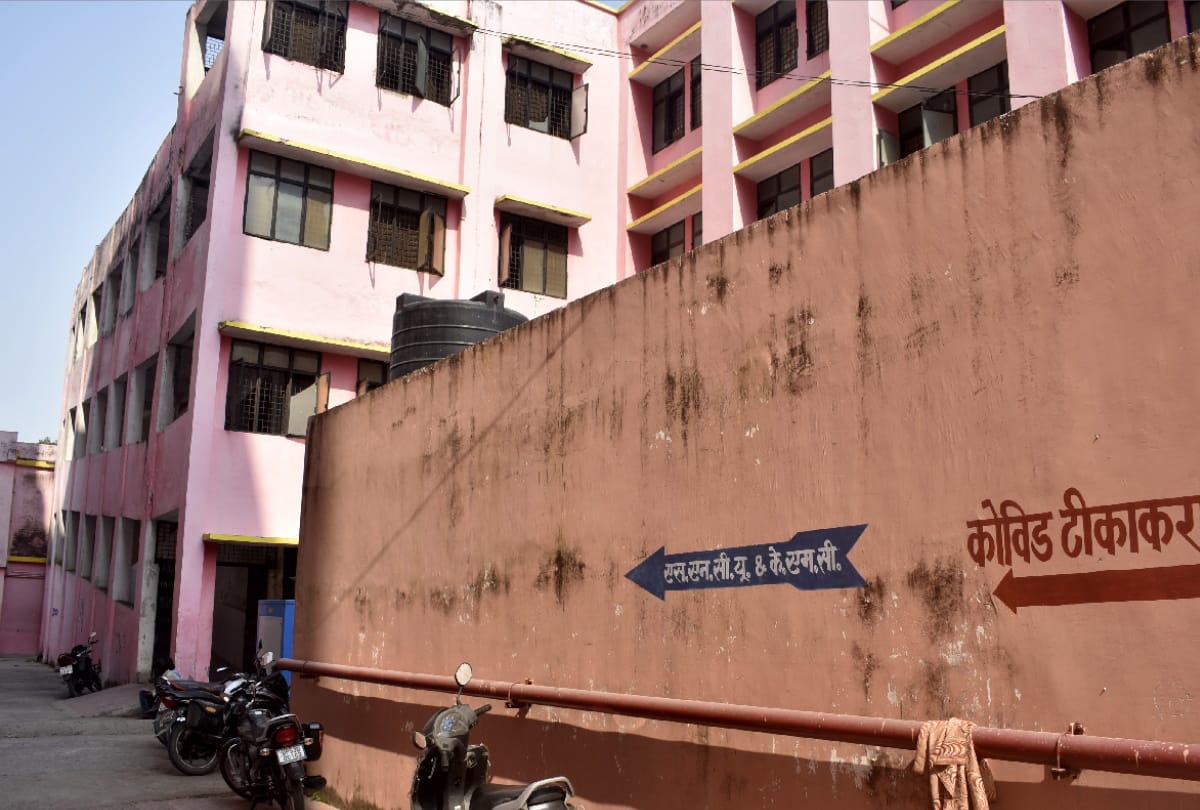 SIC of Gorakhpur Women Hospital accuses AD Health of harassment