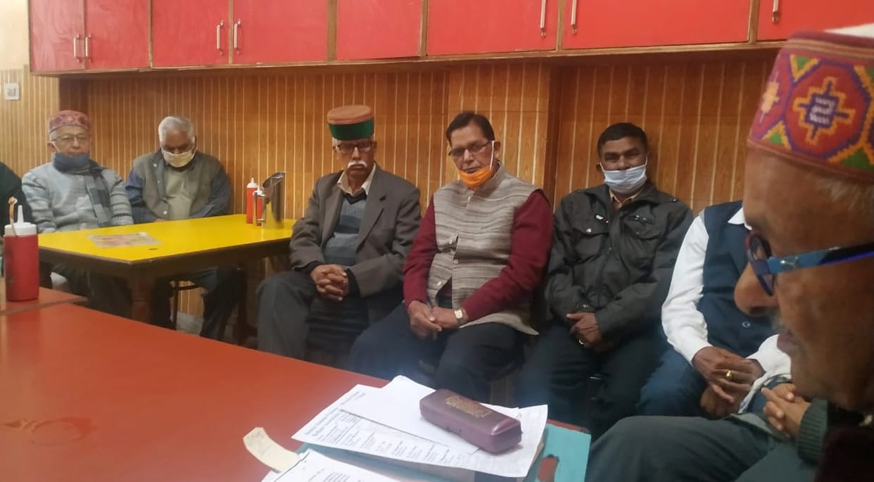 pensioners of sirmaur demanded to govt. sovle their all pending demands