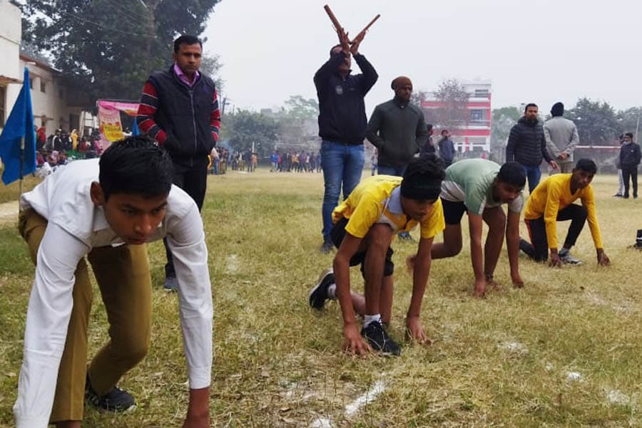 Bhagat Singh team won the trophy in Volleyball