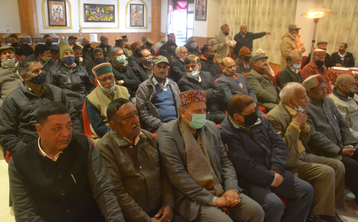 Issue of implementing 6th pay commission discussed in pensioners meeting in Solan Baddi and Arki