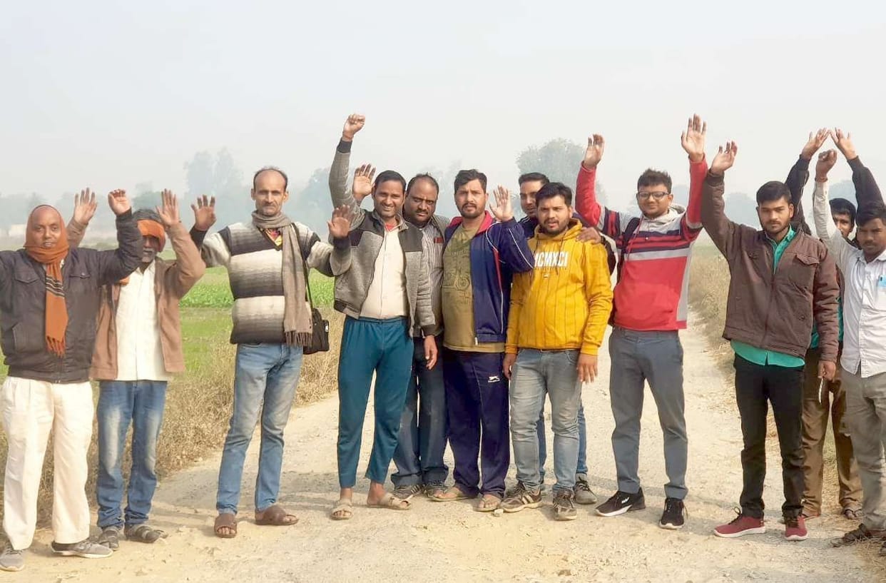 Villagers demonstrated against Lonvi