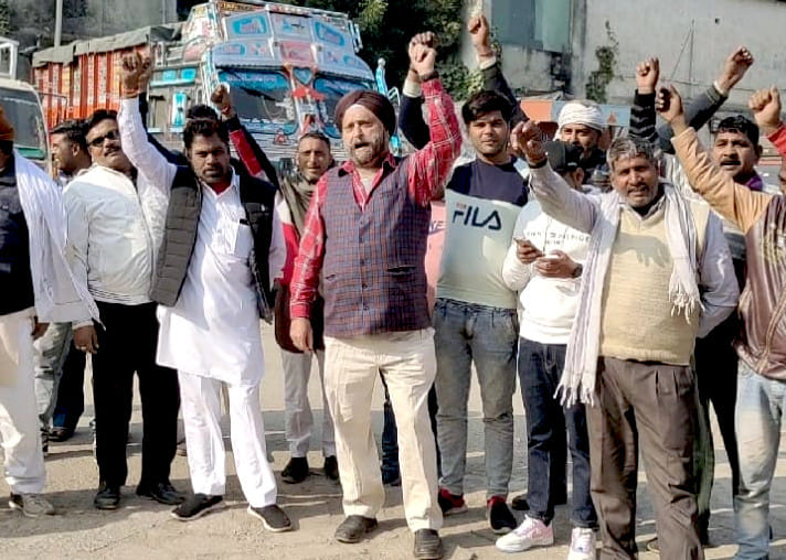 Transporters blocked the road