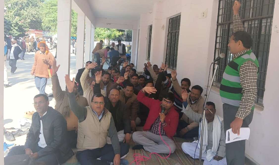 Accountants submitted memorandum of demands
