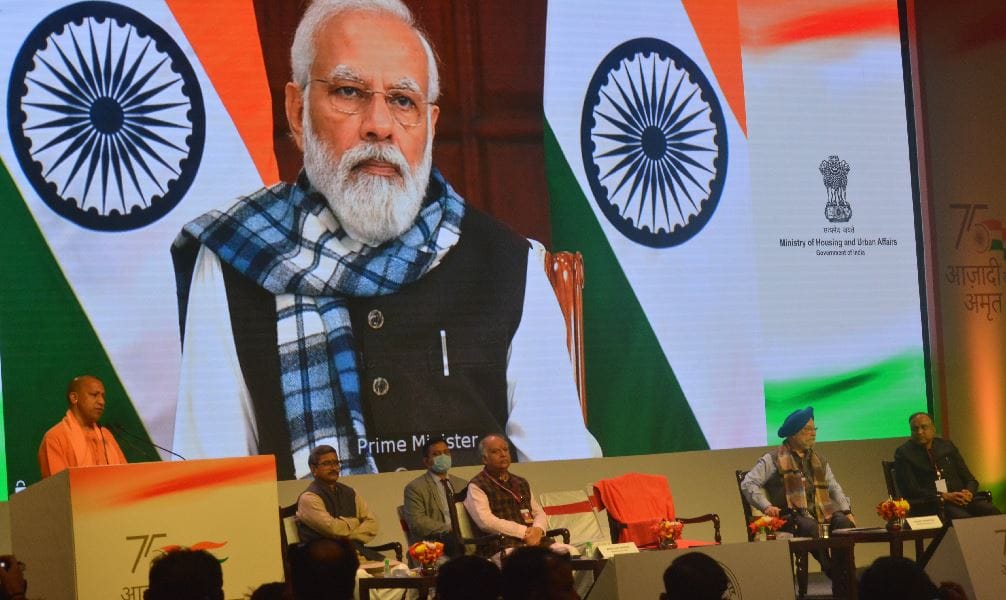 Mayors Conference in varanasi PM Modi said make List of those cities who blinded for cleanliness campaign
