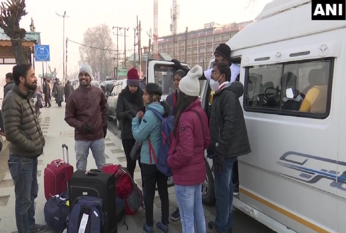 Weather: The pace of life stopped due to cold wave in the valley, Shivering cold in Jammu and Kashmir
