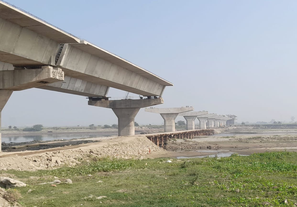 Manjhawali bridge could not be built even 700 meters in seven years, being prepared for better connectivity of Greater Noida and Faridabad