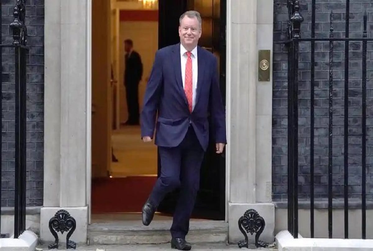 Britain PM Boris Johnsons Brexit minister Lord Frost resigns from cabinet