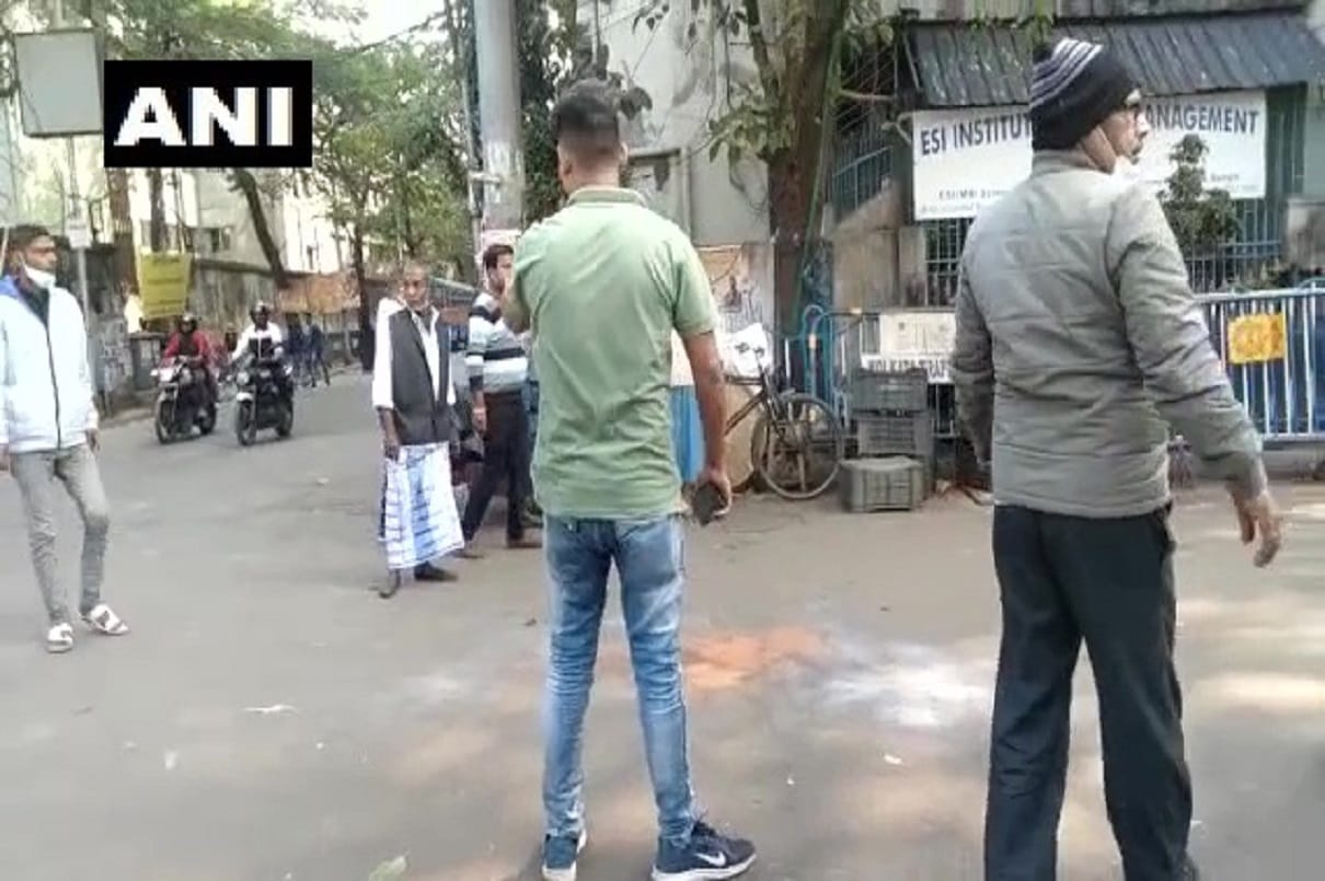 kmc elections 2021civic body polls voting live security tight in kolkata
