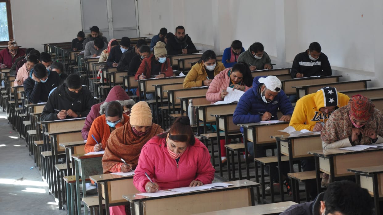 The questions of C plus plus and HTML confused the examinees