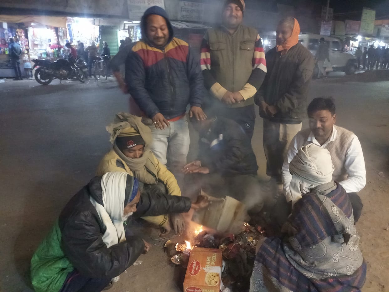 Mercury reached 4.0 degrees, people shivering due to cold