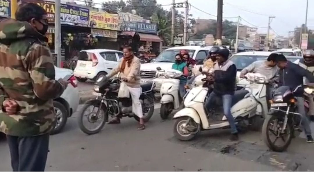 Traffic police challaned 15 thousand of minor