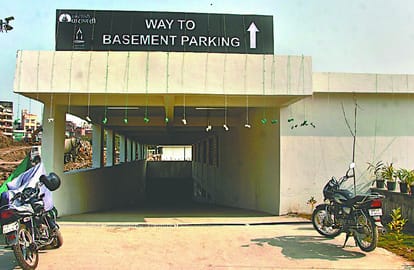 PM Modi visit varanasi today  will inaugurate Benia bagh parking whic capicity of 600 vehicles football ground is on upper part