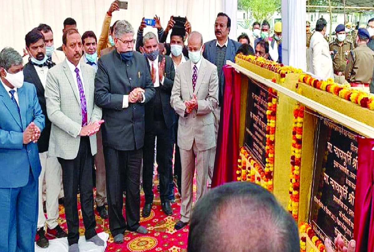 Pratapgarh: Chief Justice of High Court inaugurated 24 houses