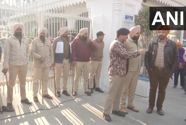 Security Tightened in Golden Temple After Sacrilege incident