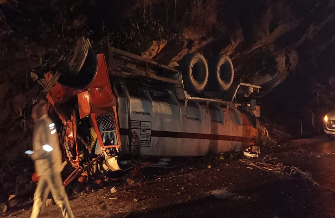 Road accident in sonebhadra driver killed and two injured after diesel laden tanker overturned in markundi ghati