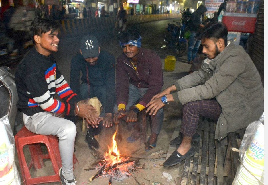 Delhi NCR weather update rain on weekend temperature to decrease today may get relief