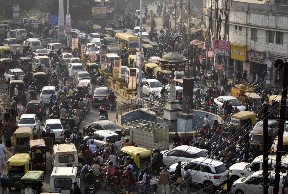 Gorakhpur people careless after found omicron in UP