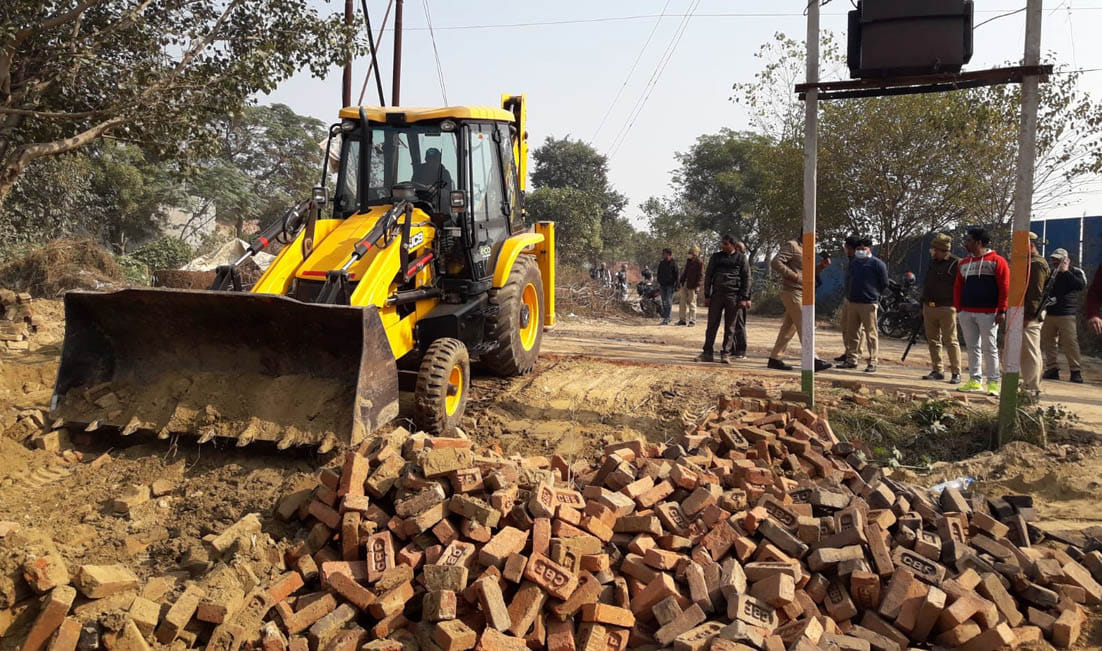 Possession removed from the land of village society in village Dundaheda