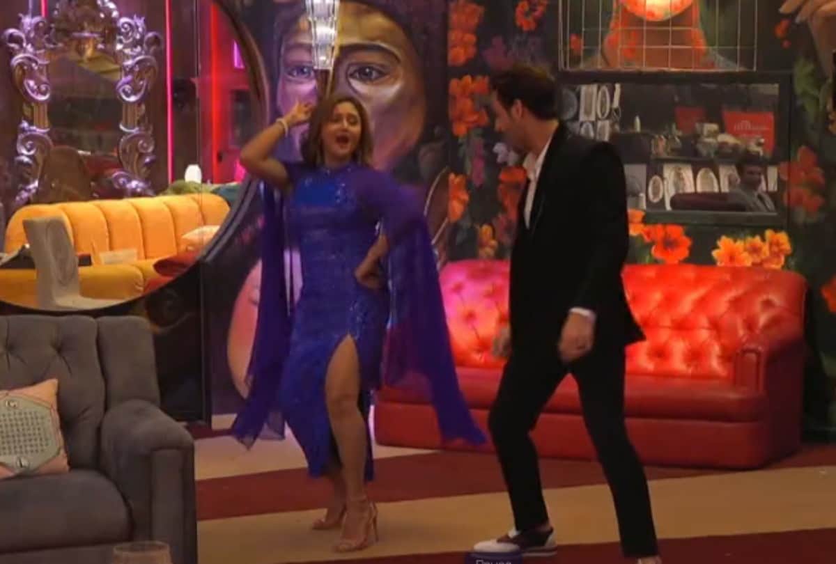 bigg boss 15 rashami desai and umar riaz confess that they like each other in front of salman khan and govinda in weekend ka vaar