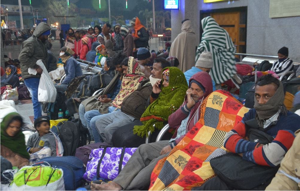 Purvanchal Varanasi weather update Situation like cold wave temprature fall down to 5 degree meteorologist said weather will remain like this
