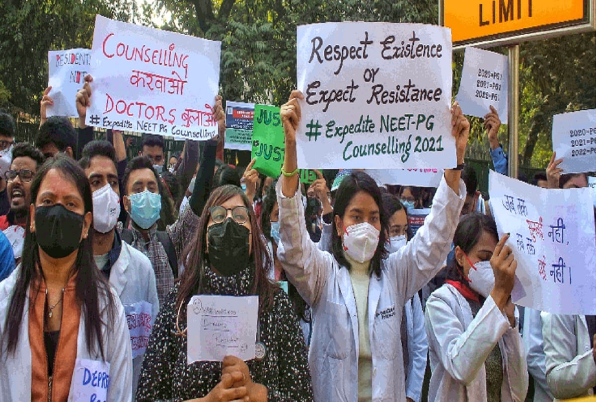 Doctors strike in Delhi Patient forced to leave hospital on fourth day