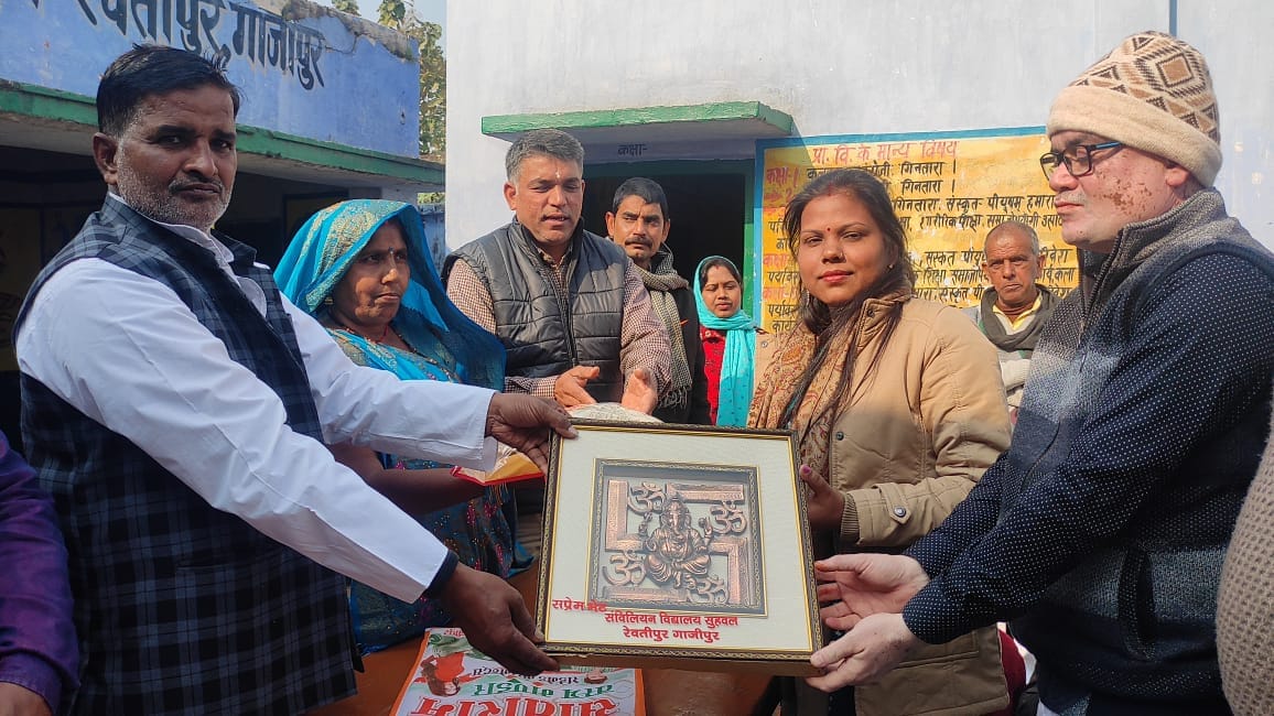 Teacher's honor for becoming review officer