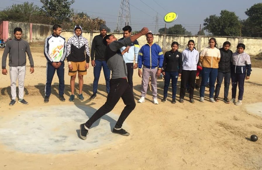 Himanshu won 100, 200 meters race