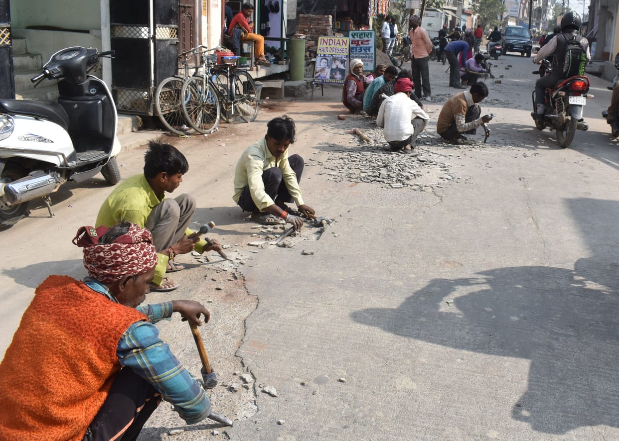 ?????? 300 meter CC road will be rebuilt after breaking