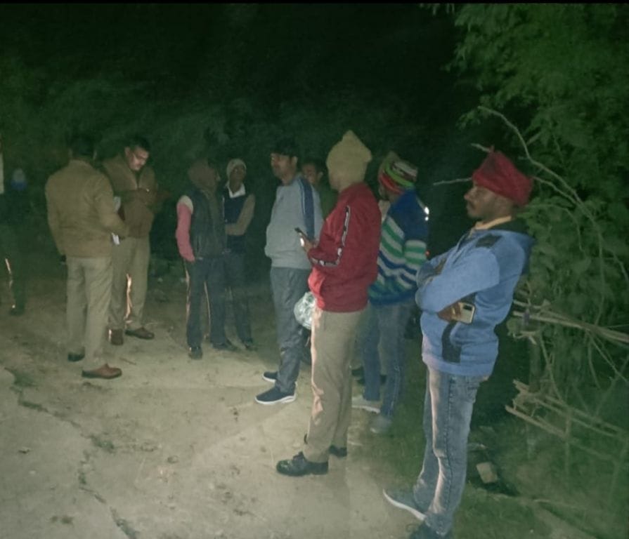 Kanpur Dehat : Mother murdered in front of innocent, husband stabbed her