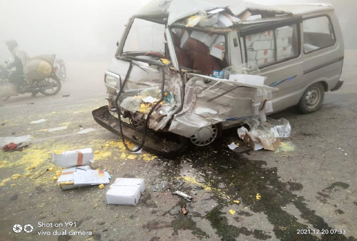 Lakhimpur Kheri: Unknown vehicle rams into car in fog, one dead, two injured