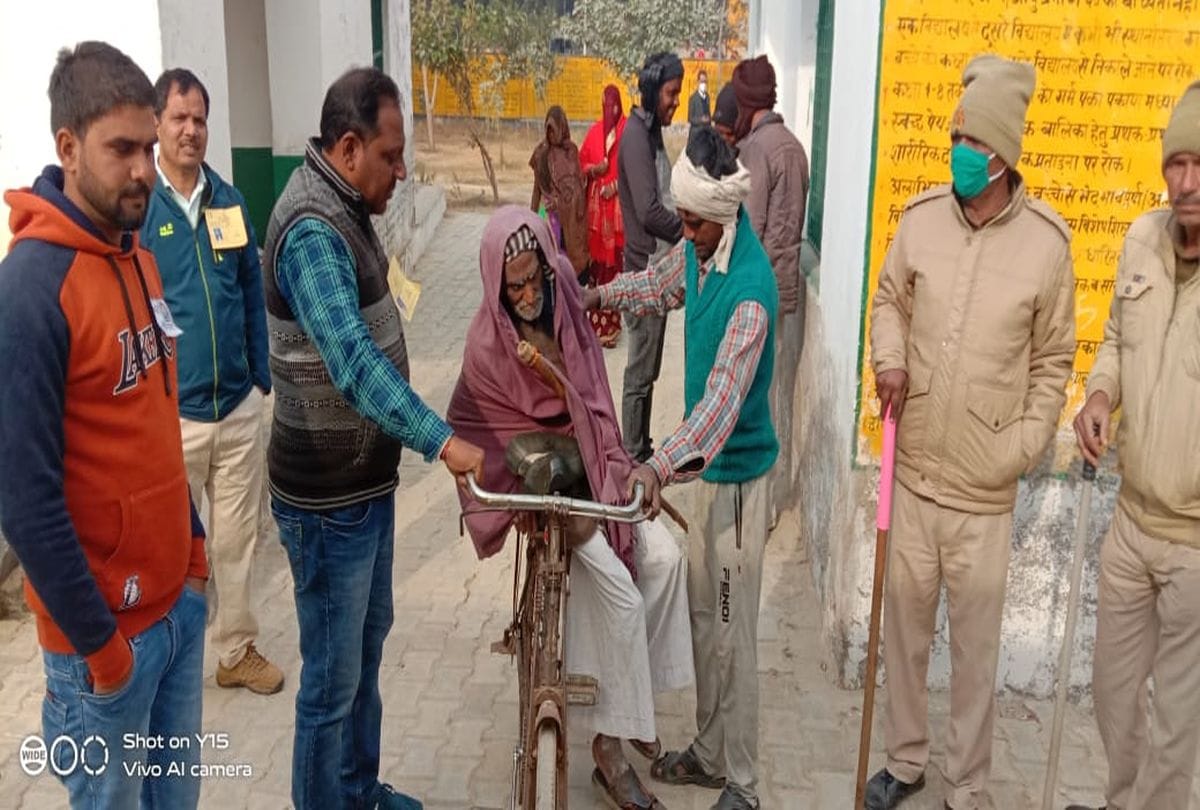 Mainpuri Panchayat By Election In Jamthari Villagers Caste Vote