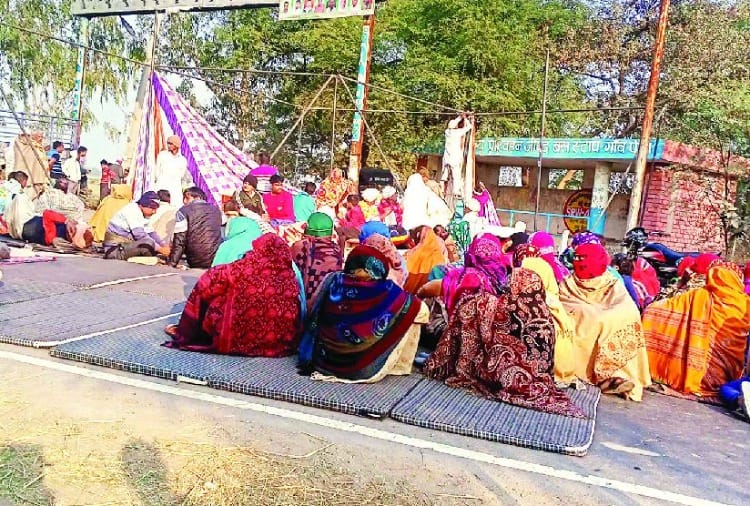 People jammed in Jind to arrest the accused of Mahant suicide