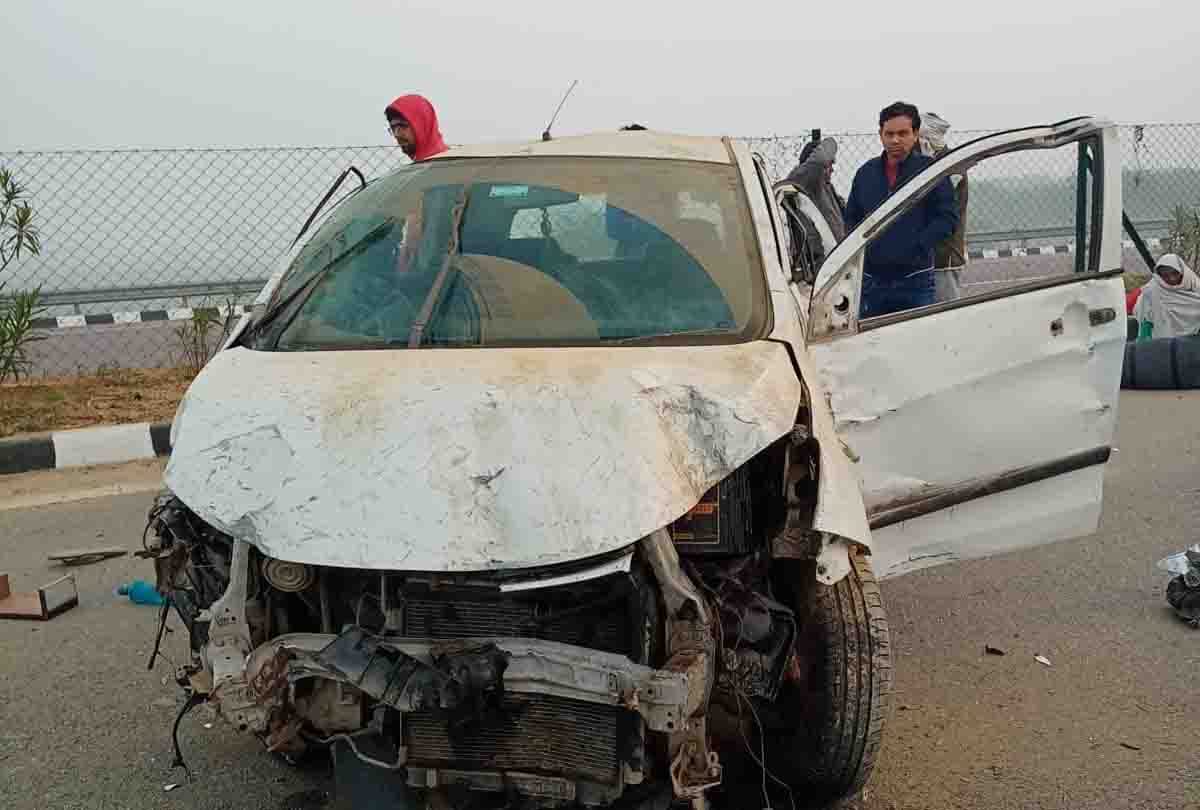 Car overturns on expressway, one died, four injured