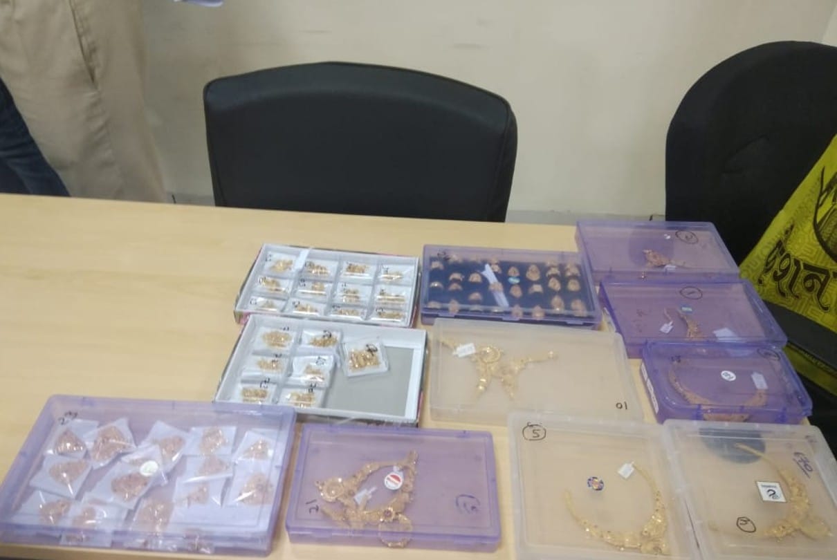 Indore: Police arrested the accused who robbed gold by killing a businessman, first fired at the police, surrendered when the police came into action