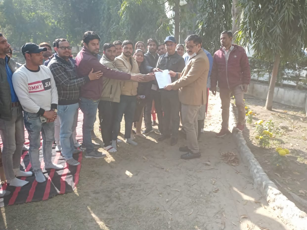 Work boycott done for not increasing honorarium