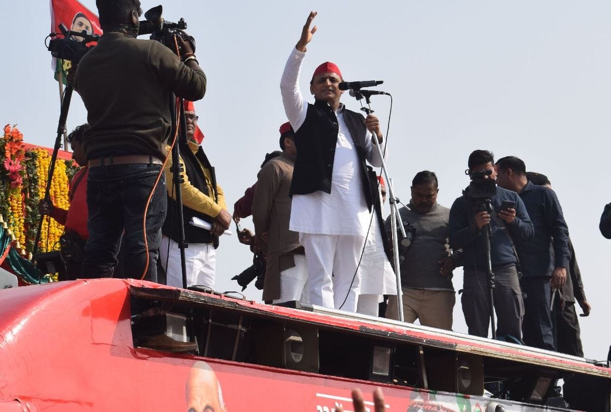Samajwadi vijay yatra in mainpuri akhilesh yadav rally today