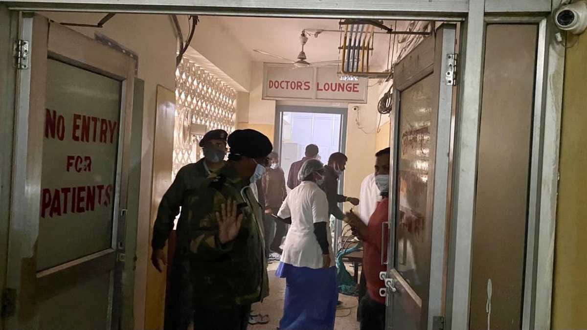 Fire in bhu hospital patients are taken out from surgery department
