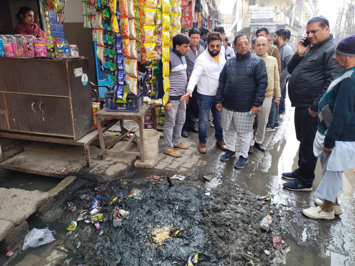 Cleaned the drains, the blockages did not open on the removed silt
