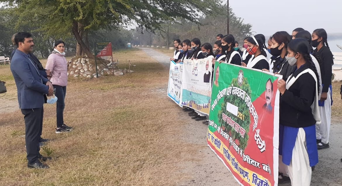 Students took pledge to protect the environment