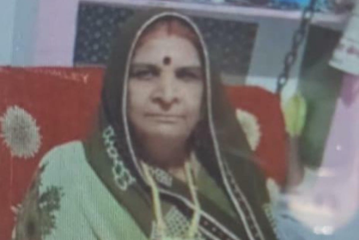 Sehore: In Ichhawar's village Bhaukhedi, a woman became a district member unopposed