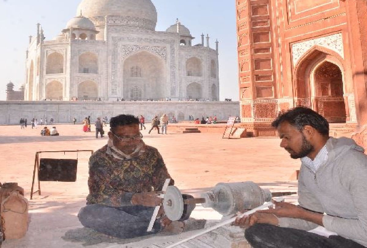 protection work of preserving the mint of the Mughals started in Fatehpur Sikri