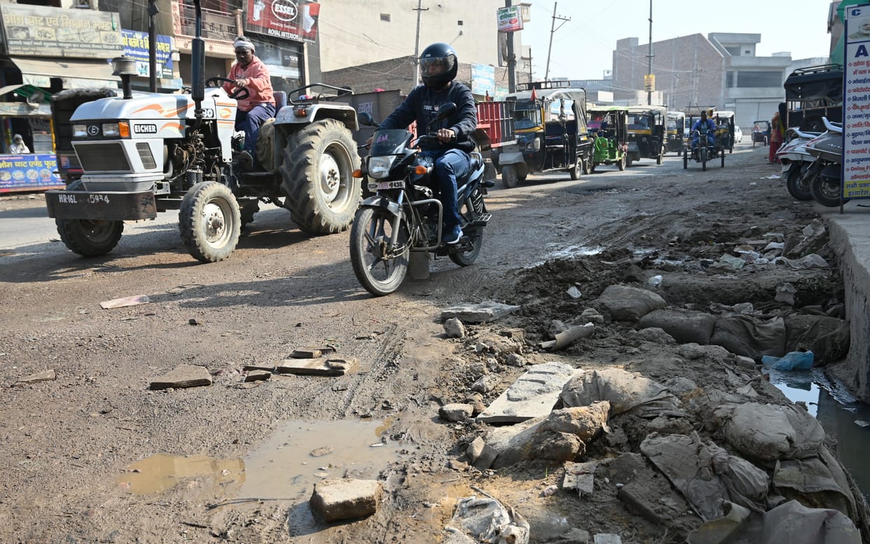 From Ninan to Loharu Road, 11 km of road will be strengthened