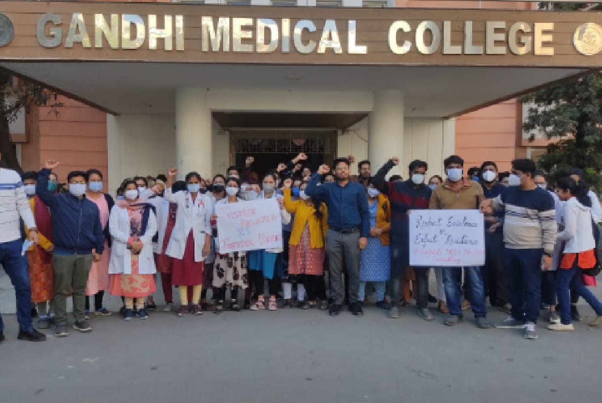 Madhya Pradesh: Junior doctor starts strike, warns not to provide emergency services from Wednesday