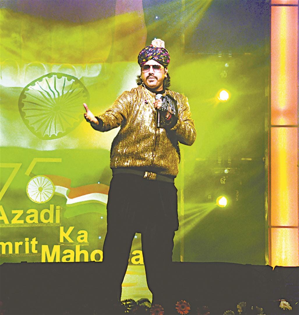 The audience danced to the songs of Mame Khan in Rajasthani Night.