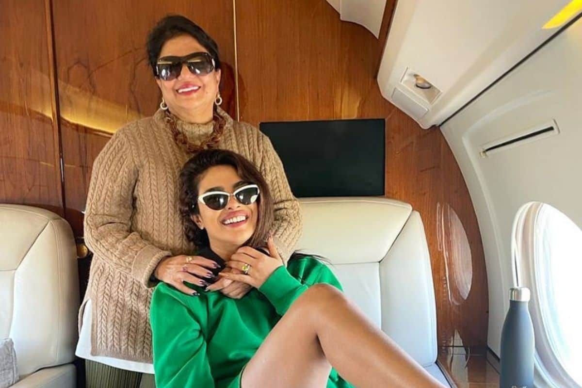 Priyanka Chopra's mother appreciate her daughter by posting lovely picture and post