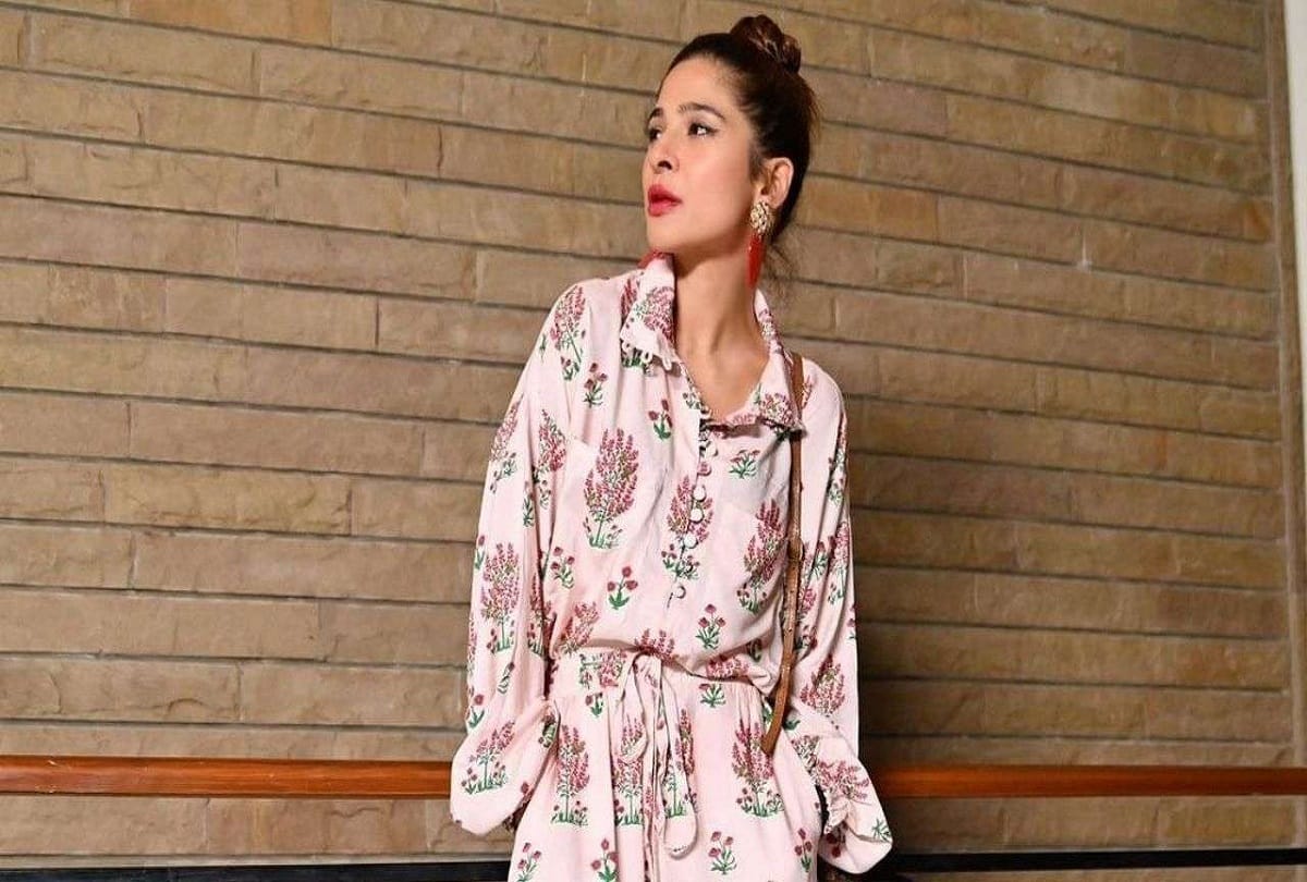 Pakistani actress Ayesha Omar gets brutally trolled for dancing in wedding