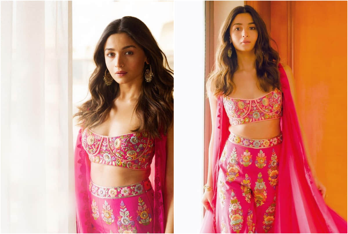 cape sleeve to baloon shape sleeve bollywood actress aprove fashion
