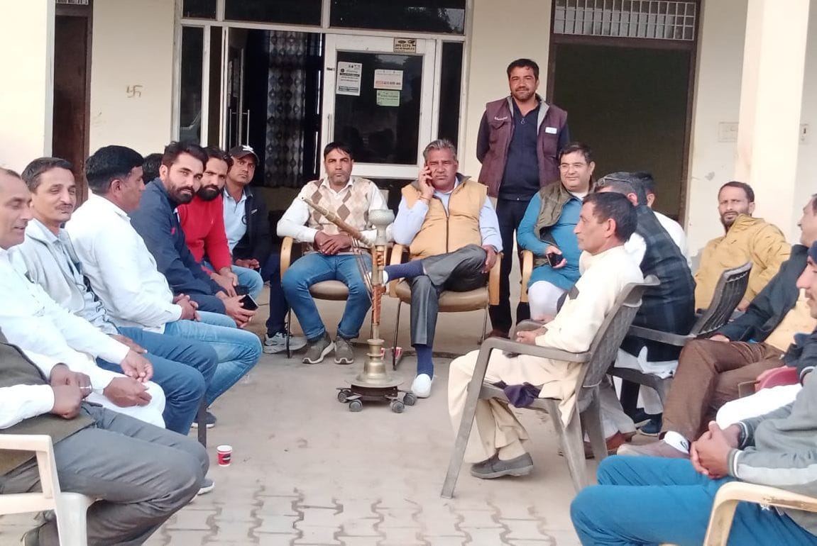 crusher operators will start dharna and hunger strike from today